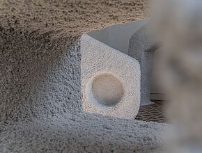 Edicules lainés, Nicolas Momein, 2021 (détail) - Bois, lattis métalliques, laine de roche - Agrandir l'image (fenêtre modale)
